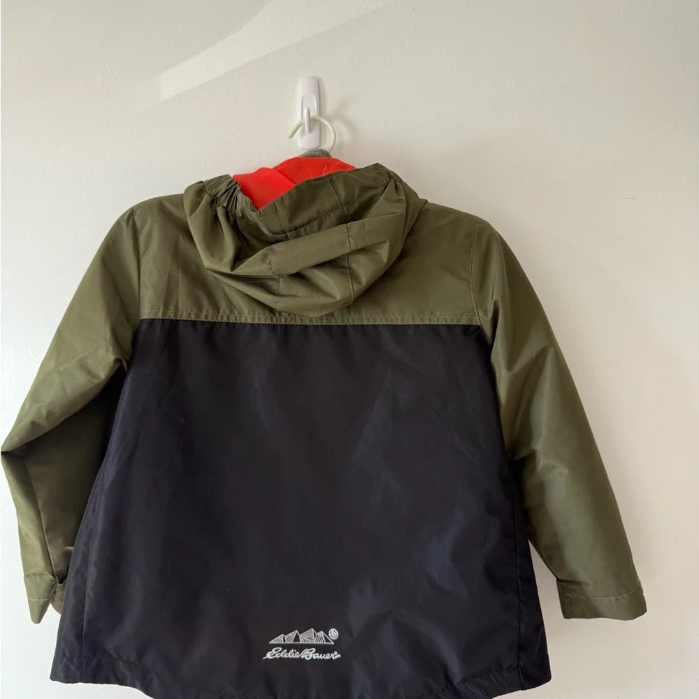 Eddie Bauer 3n1 XS kid's Green and Black Jacket.  Black,‎ Green and Camo